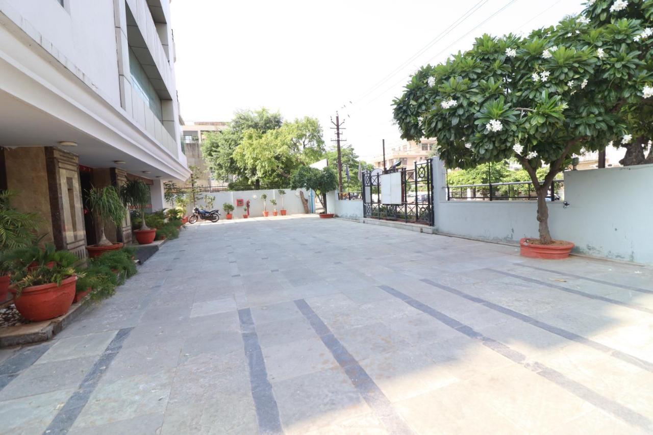 Hotel Crestmont Ashapurna Jaipur, Banipark Exterior foto