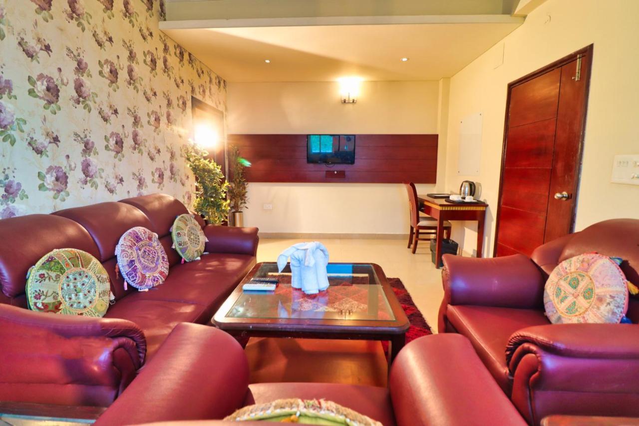 Hotel Crestmont Ashapurna Jaipur, Banipark Exterior foto